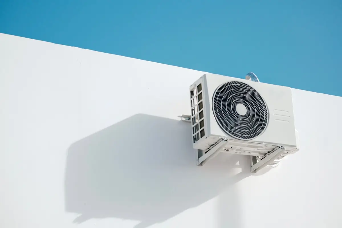 Rooftop AC condenser units on a Dubai apartment building
